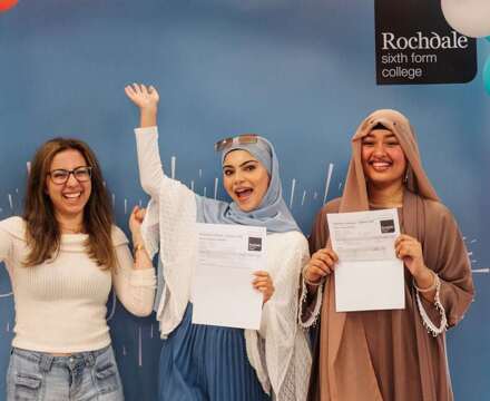 Rochdale Sixth Form College Results Day 24 184 min